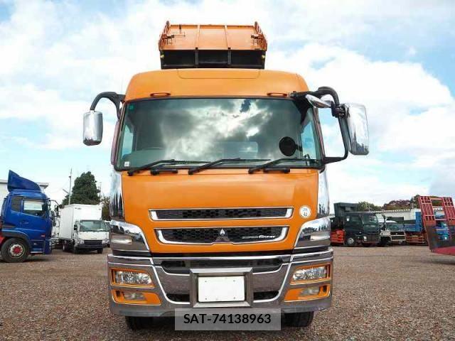 Mitsubishi GREAT 2014-10 6791678-15