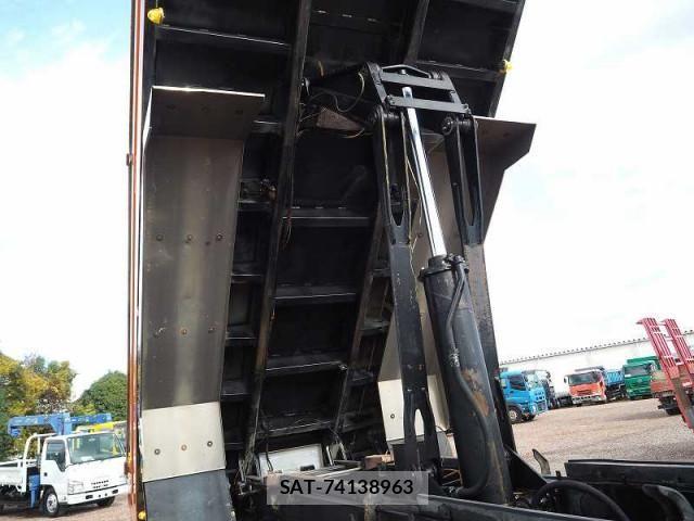 Mitsubishi GREAT 2014-10 6791678-19