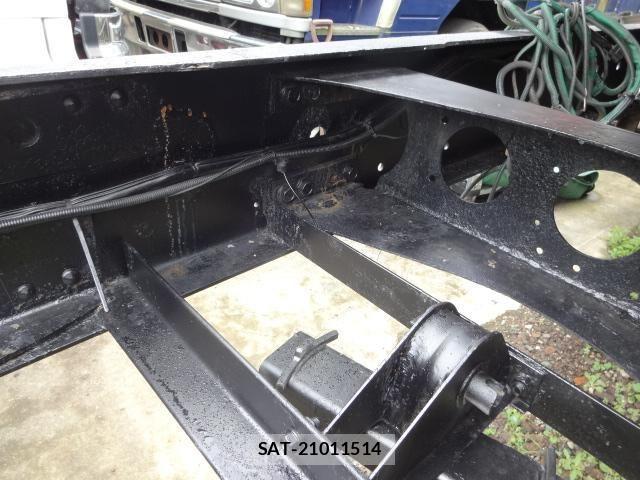 Mitsubishi GREAT 2012-09 6791685-15