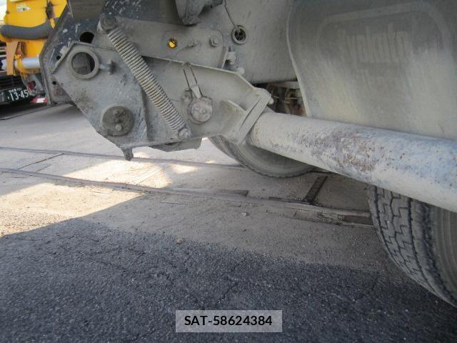 Mitsubishi GREAT 2004-02 6791679-7