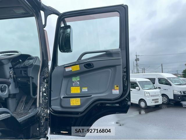 Mitsubishi GREAT 2013-12 6791680-18