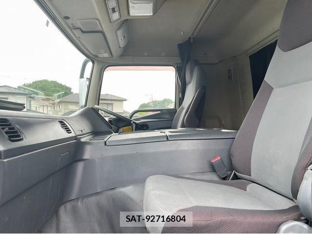 Mitsubishi GREAT 2013-12 6791680-23
