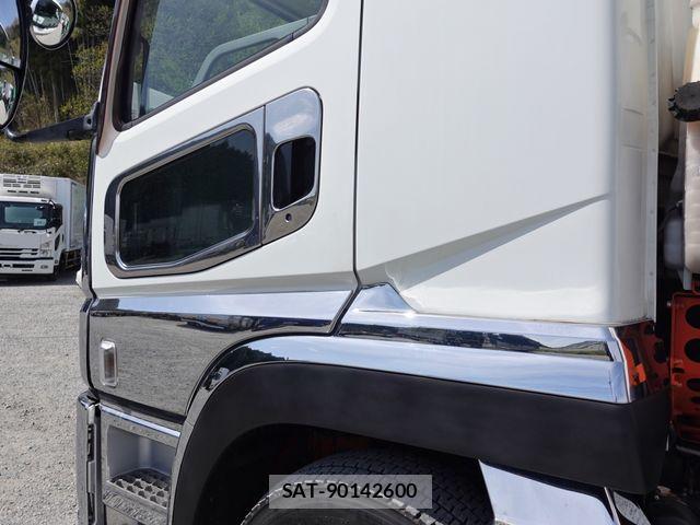 Mitsubishi GREAT 2017-11 6791702-12