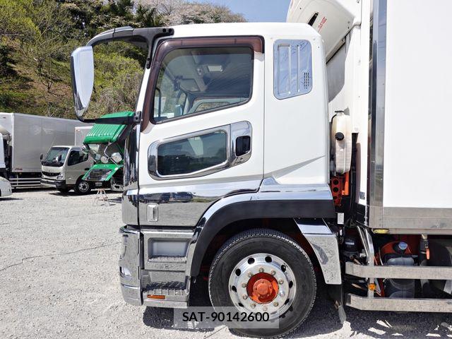 Mitsubishi GREAT 2017-11 6791702-13
