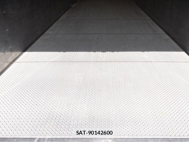 Mitsubishi GREAT 2017-11 6791702-17