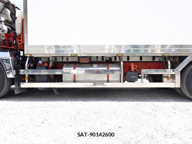 Mitsubishi GREAT 2017-11 6791702-23