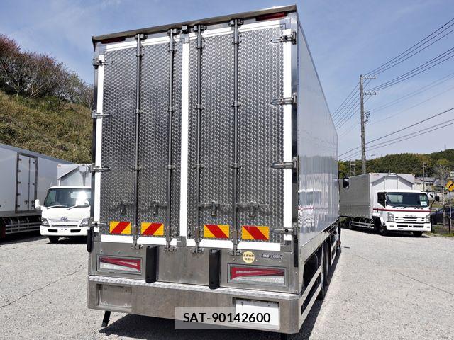 Mitsubishi GREAT 2017-11 6791702-8