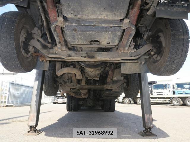 Mitsubishi GREAT 2010-10 6791674-19