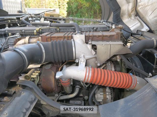 Mitsubishi GREAT 2010-10 6791674-26