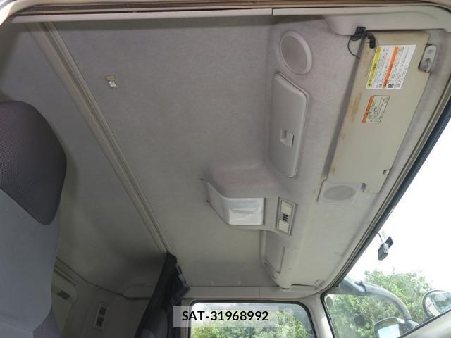 Mitsubishi GREAT 2010-10 6791674-27