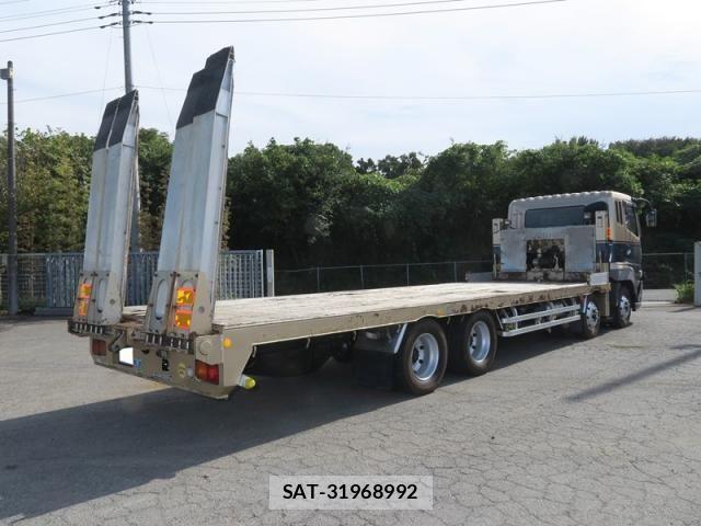 Mitsubishi GREAT 2010-10 6791674-5