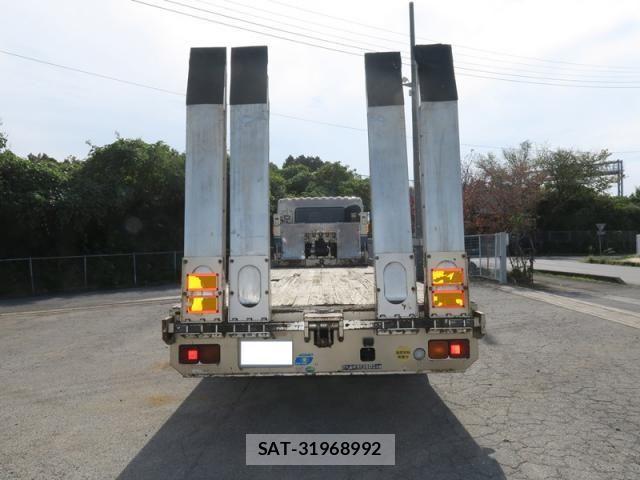 Mitsubishi GREAT 2010-10 6791674-6