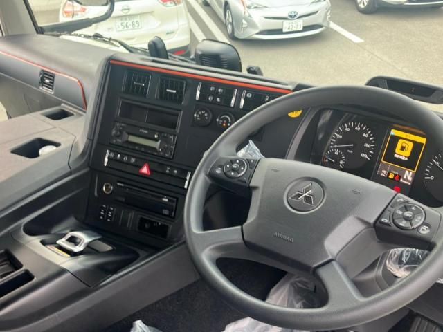 Mitsubishi GREAT 2025-04 6805526-17