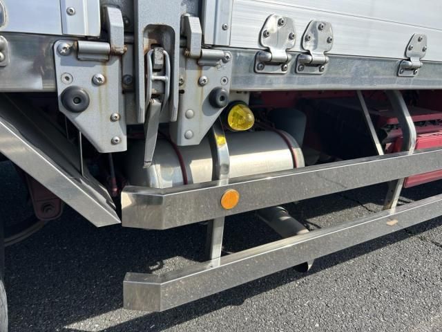 Mitsubishi GREAT 2013-12 6805539-13