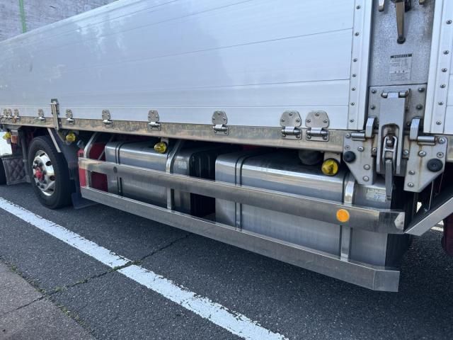 Mitsubishi GREAT 2013-12 6805539-15