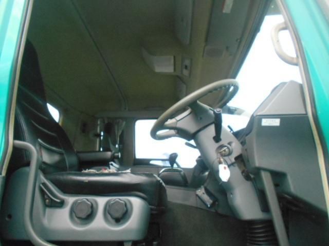 Mitsubishi GREAT 2011-04 6805543-13