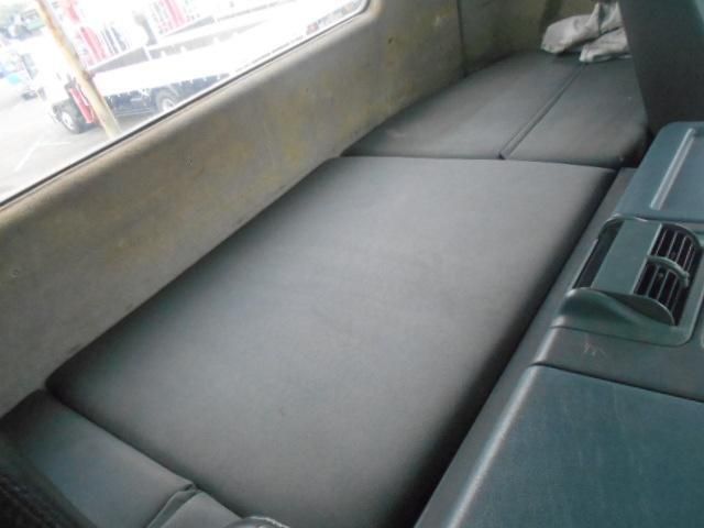 Mitsubishi GREAT 2011-04 6805543-16