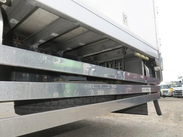 Mitsubishi GREAT 2020-12 6805535-13