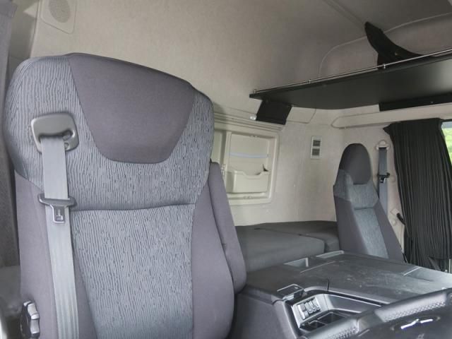 Mitsubishi GREAT 2020-12 6805535-23