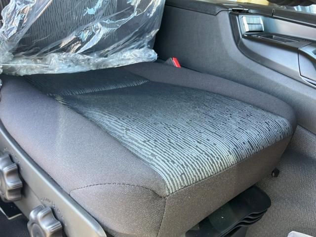 Mitsubishi GREAT 2026-01 6805523-18