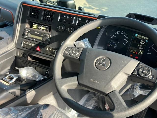 Mitsubishi GREAT 2026-01 6805525-20