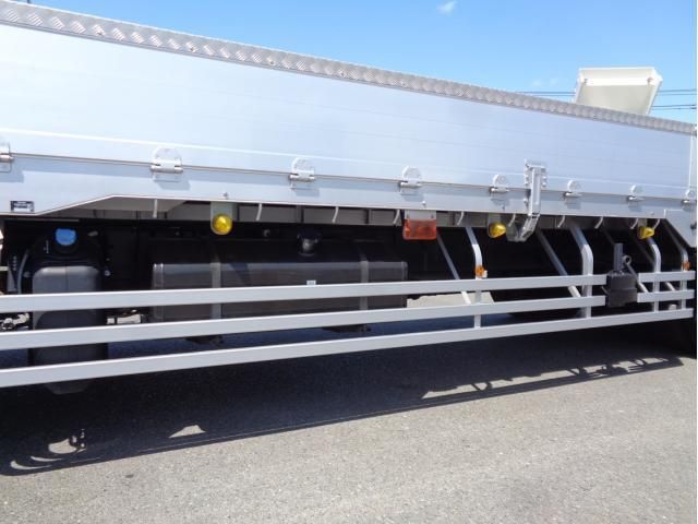 Mitsubishi GREAT 2023-04 6805531-18