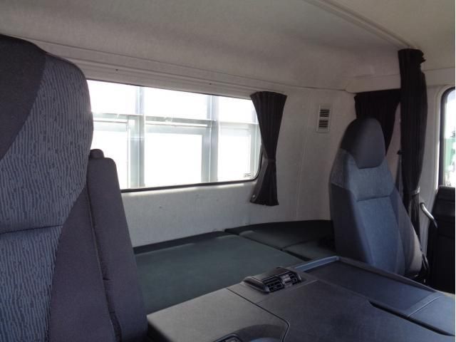 Mitsubishi GREAT 2023-04 6805531-19