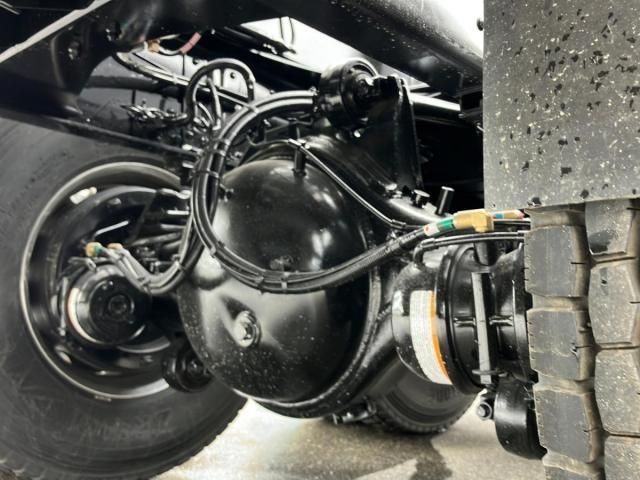 Mitsubishi GREAT 2026-01 6805530-15