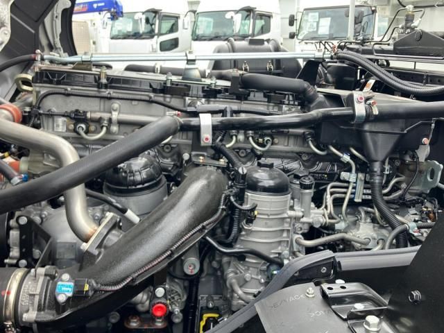 Mitsubishi GREAT 2026-01 6805530-16