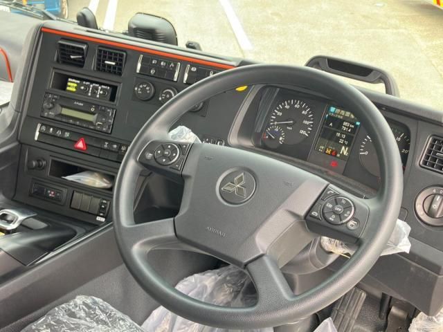 Mitsubishi GREAT 2026-01 6805530-20