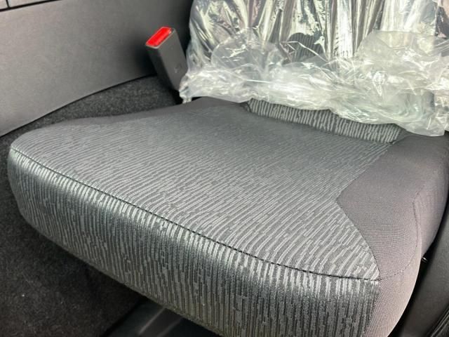Mitsubishi GREAT 2026-01 6805521-22