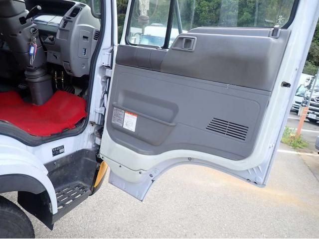 Mitsubishi GREAT 2025-12 6919905-21