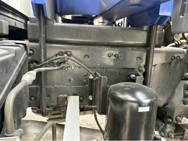 Mitsubishi GREAT 2015-05 6919907-26