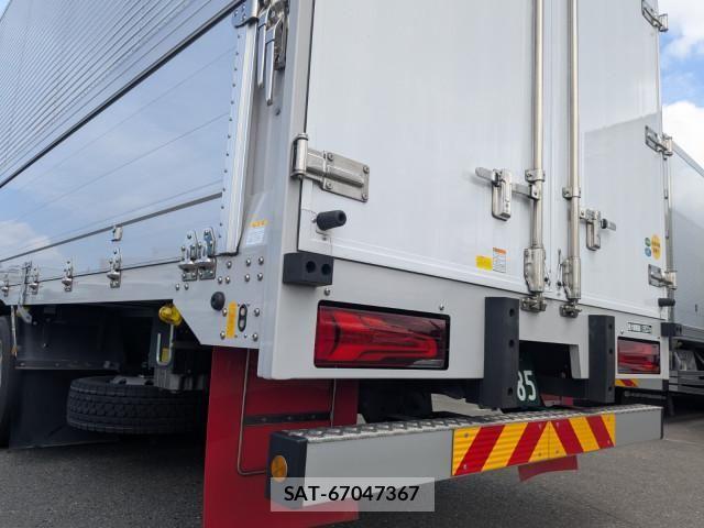 Mitsubishi GREAT 2025-04 6913734-6