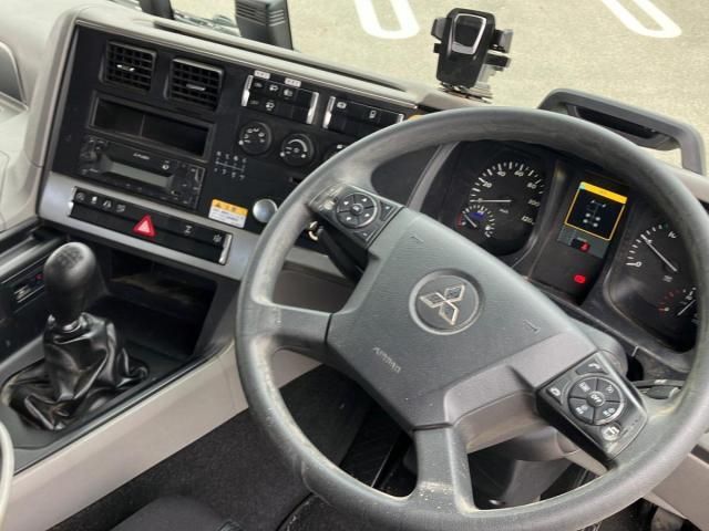 Mitsubishi GREAT 2024-06 6964474-18