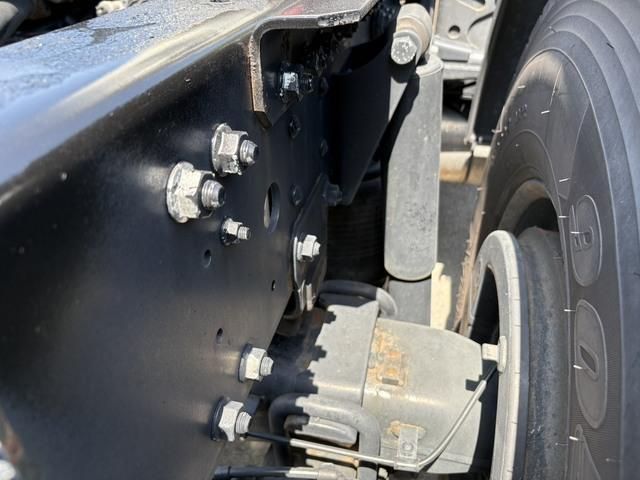 Mitsubishi GREAT 2023-01 6964486-20