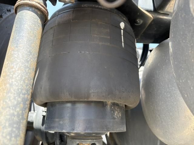 Mitsubishi GREAT 2023-01 6964486-29