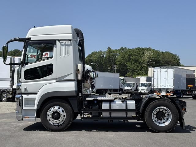 Mitsubishi GREAT 2023-01 6964486-3