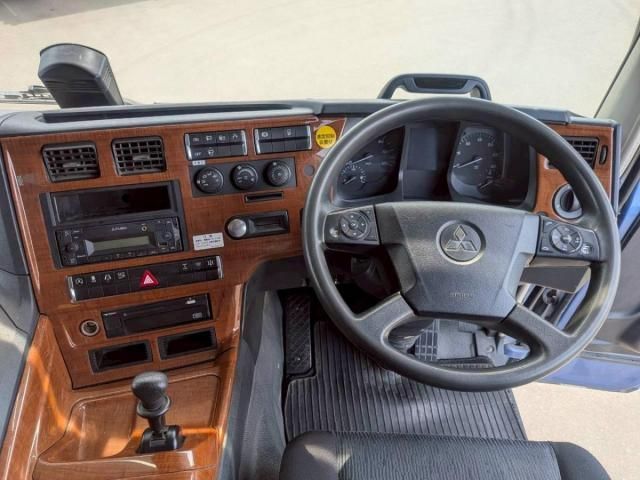 Mitsubishi GREAT 2021-06 6964478-18