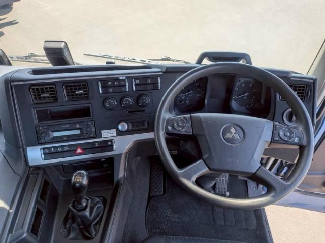 Mitsubishi GREAT 2022-05 6964476-20