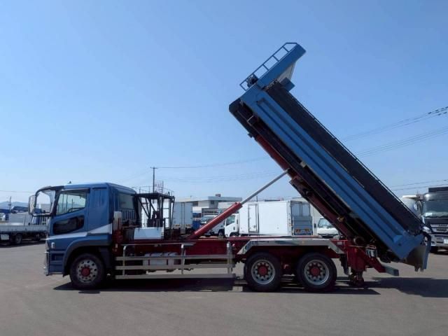 Mitsubishi GREAT 2022-05 6964476-4