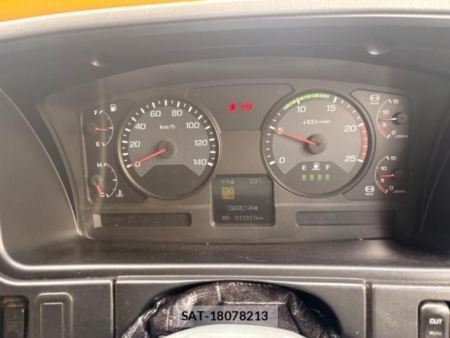Mitsubishi GREAT 2015-12 7021686-1