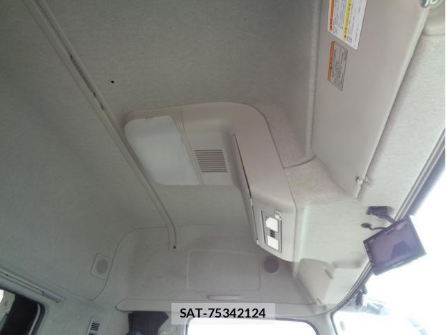 Mitsubishi GREAT 2023-12 7021685-24