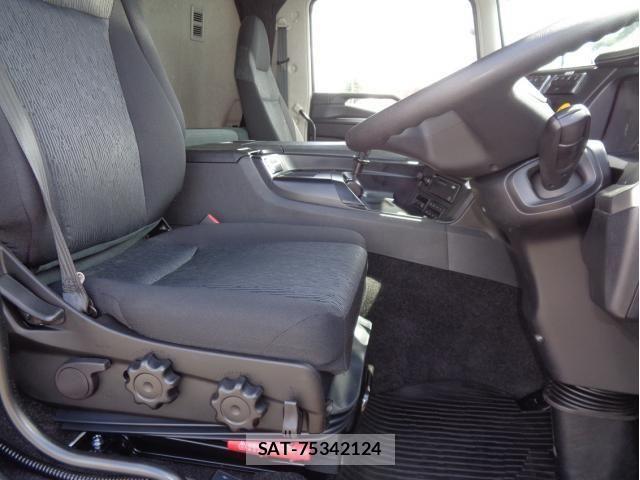 Mitsubishi GREAT 2023-12 7021685-25