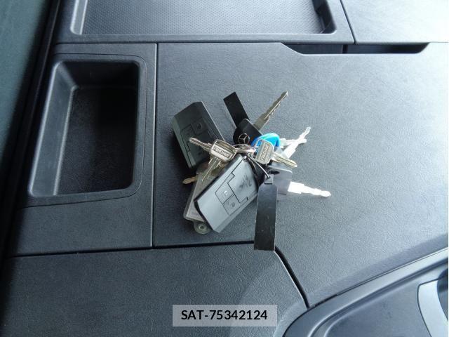 Mitsubishi GREAT 2023-12 7021685-27