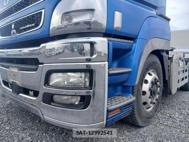 Mitsubishi GREAT 2013-08 7021688-10