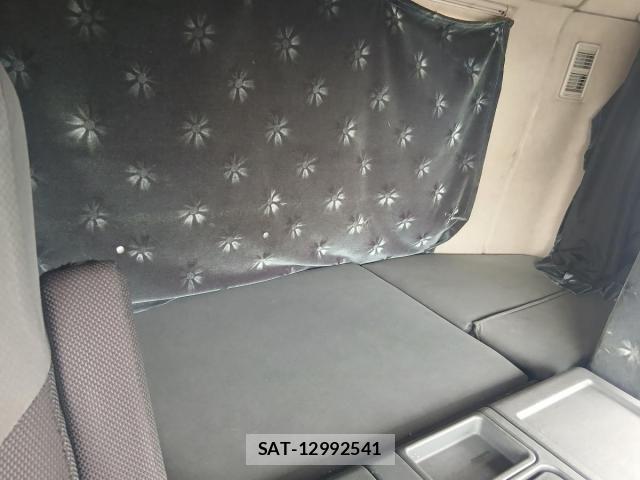 Mitsubishi GREAT 2013-08 7021688-23