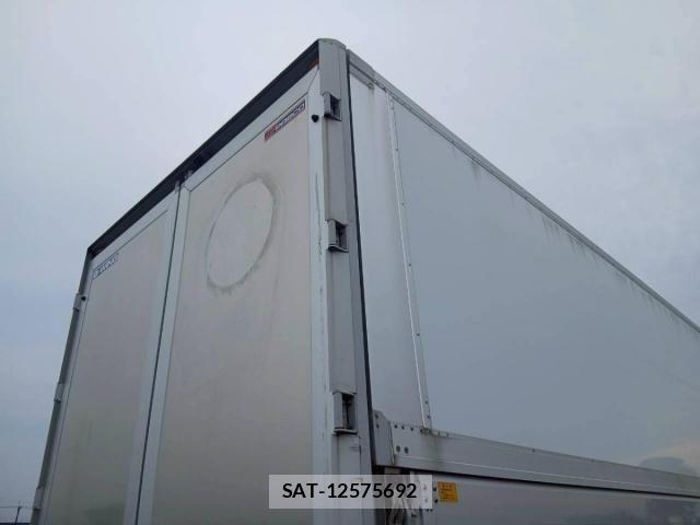 Mitsubishi GREAT 2016-11 7060933-11