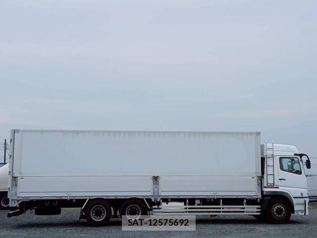 Mitsubishi GREAT 2016-11 7060933-3