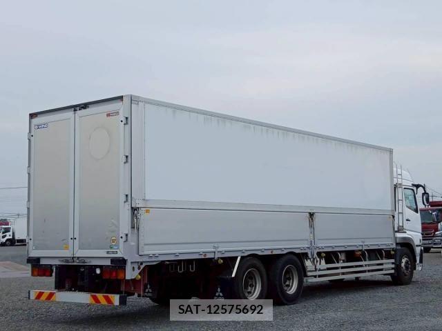 Mitsubishi GREAT 2016-11 7060933-4